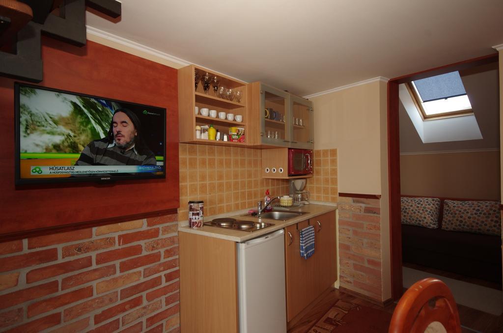 Gyulai Brill Apartman Bagian luar foto